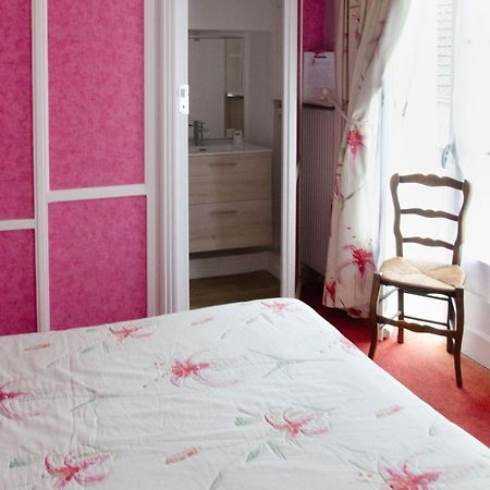 A L'Abri Des Vents Bed & Breakfast Сан-Жан-льо-Тома Екстериор снимка