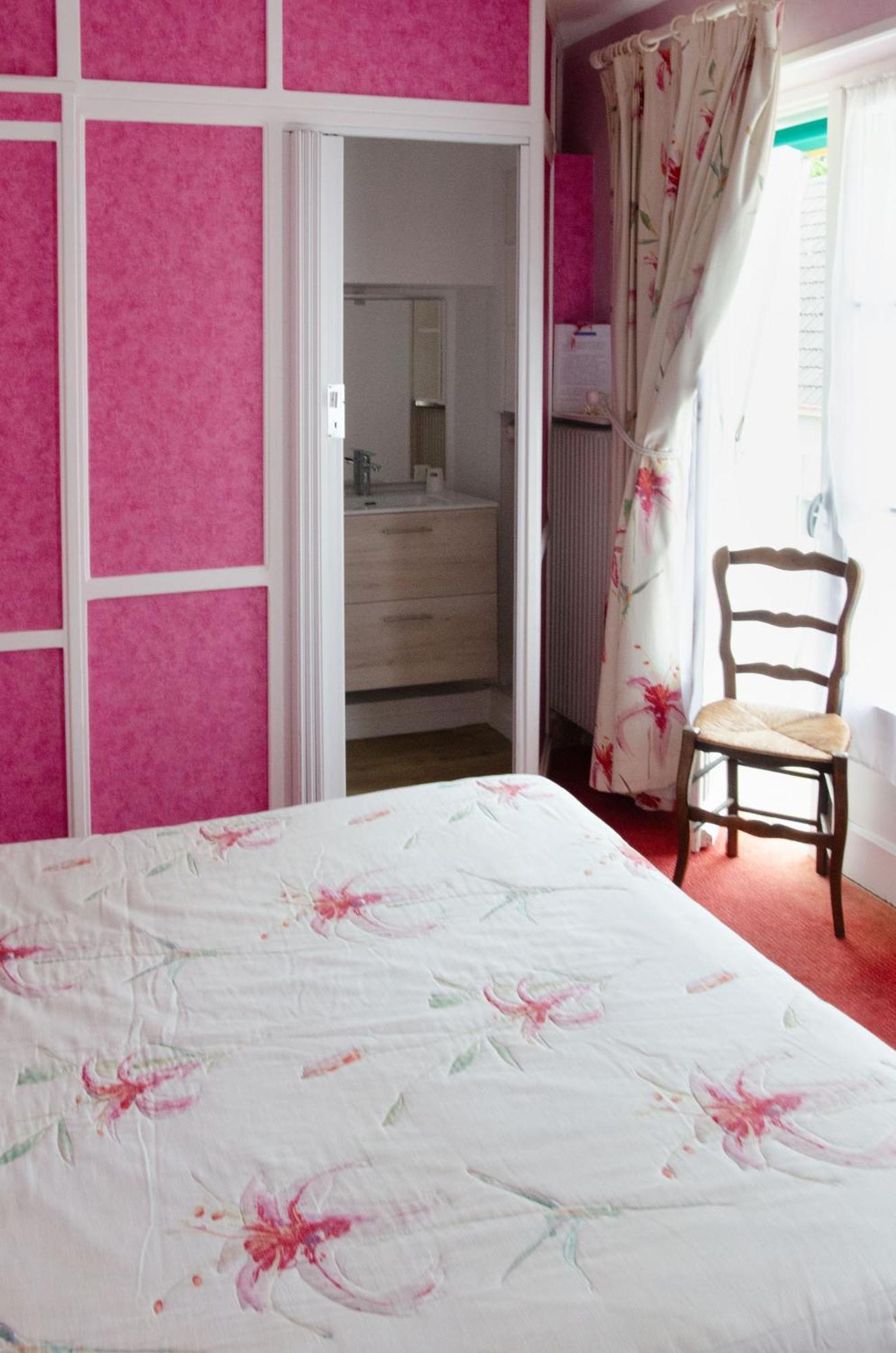 A L'Abri Des Vents Bed & Breakfast Сан-Жан-льо-Тома Екстериор снимка